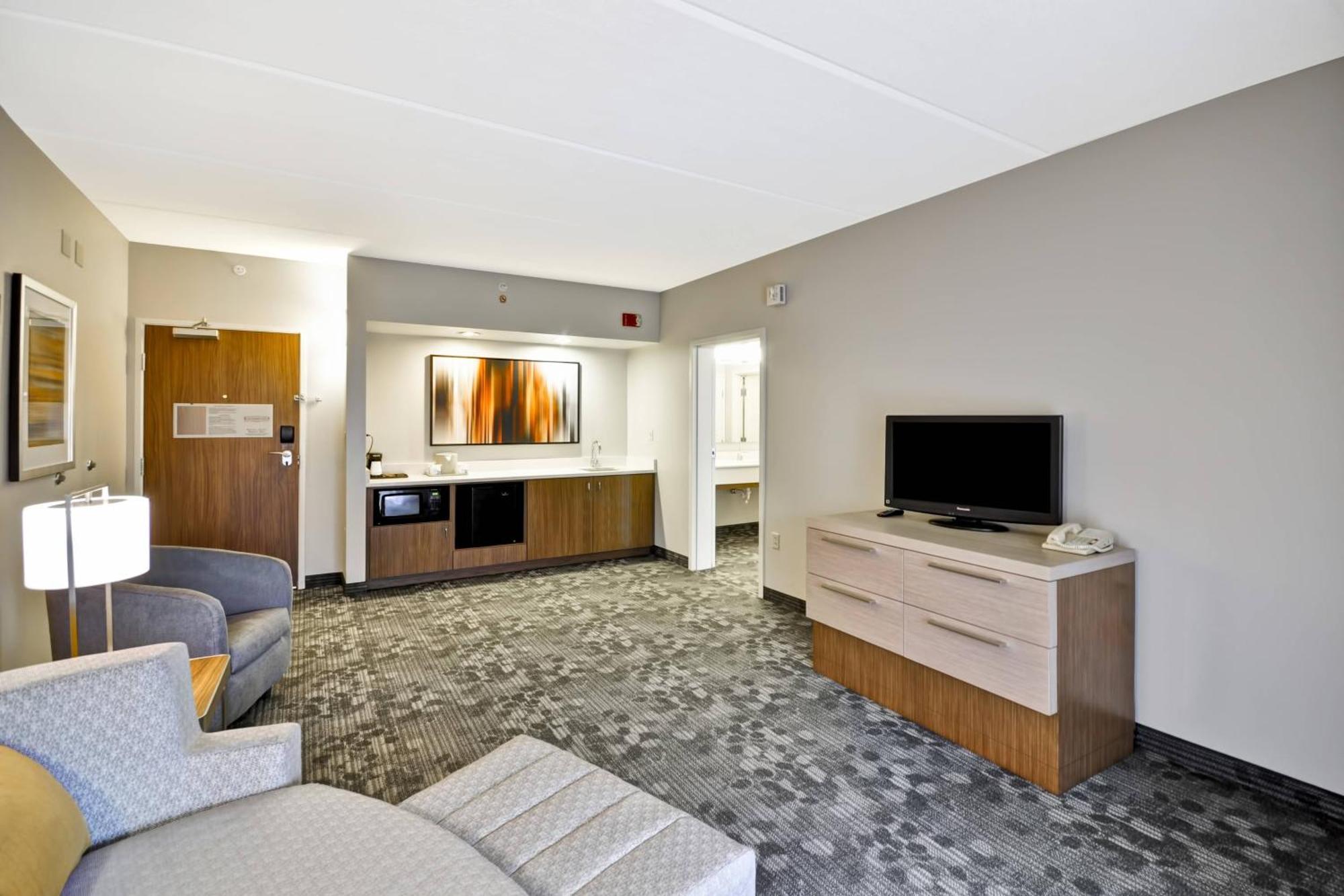 Отель Courtyard By Marriott Долтон Экстерьер фото