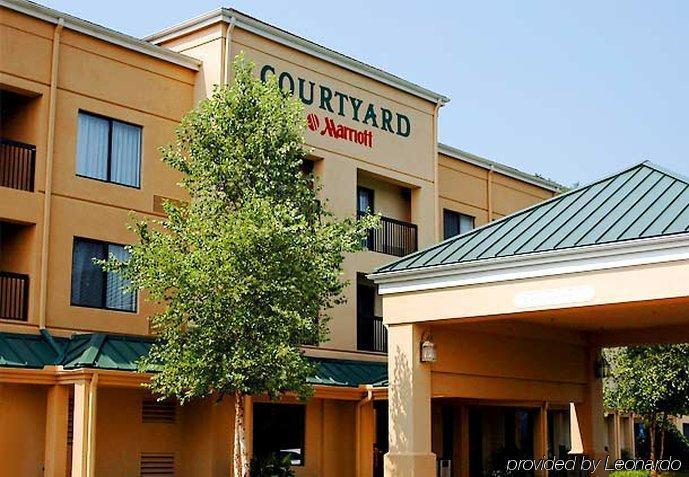 Отель Courtyard By Marriott Долтон Экстерьер фото